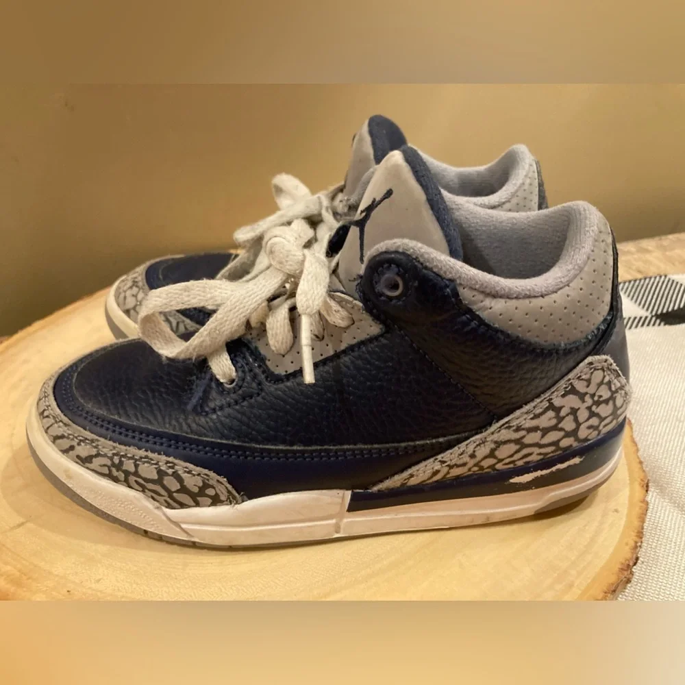 NIKE JORDAN 3‎ RETRO GEORGETOWN BLUE/GREY LEATHER SNEAKERS SHOES YOUTH SZ 1